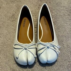 Tabi Flats (Raboesy)